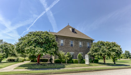 EXPANDING YOUR PRACTICE? TWO OFFICE BUILDINGS FOR SALE!